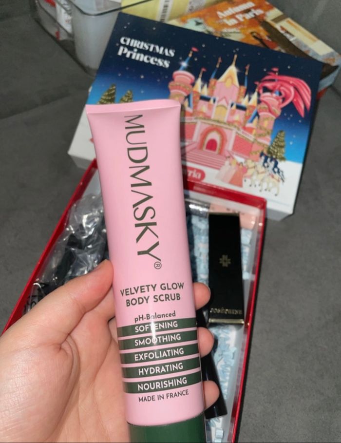 Box produits cosmétiques - photo numéro 2