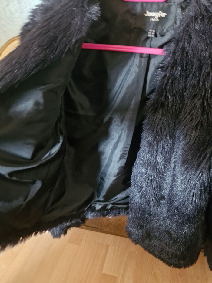 Veste fourrure noire - photo numéro 3