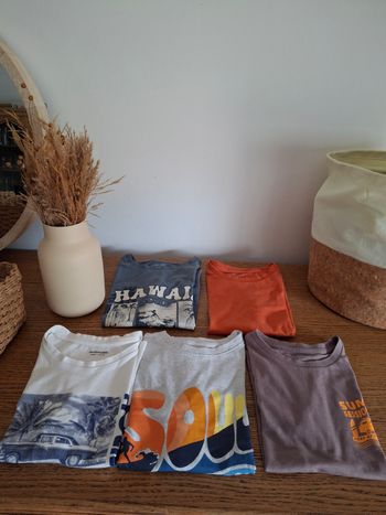 Lot 5 tee shirts 6ans