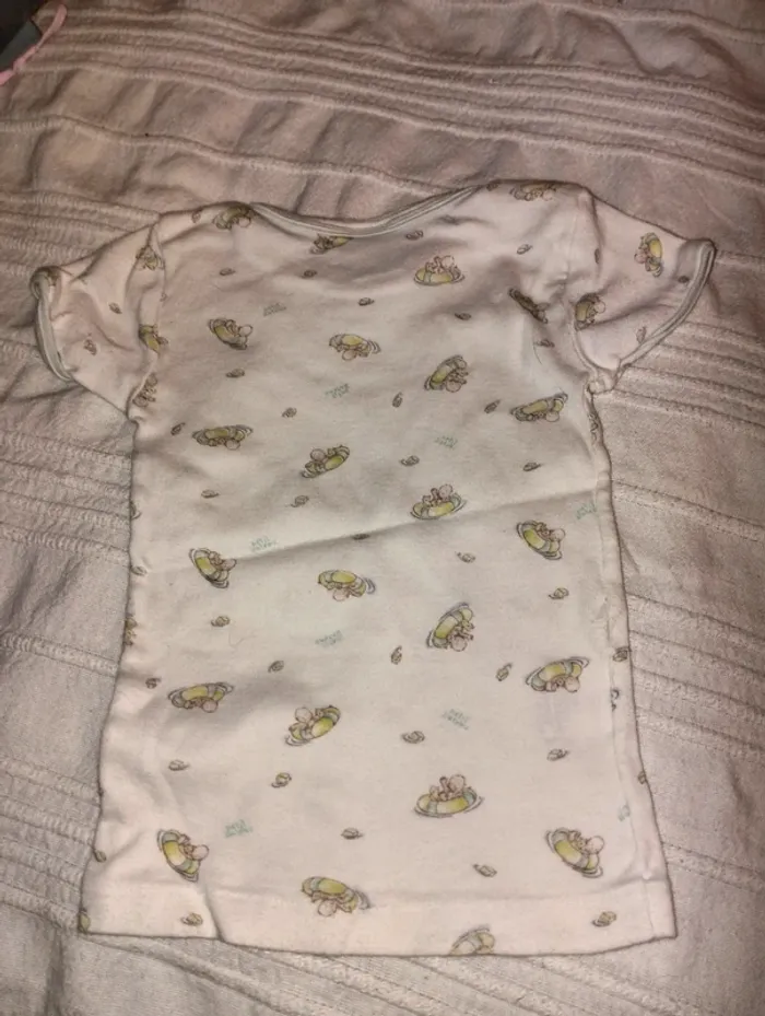 Lot 3 bodies et 1 t-shirt  Petit bateau - photo numéro 8