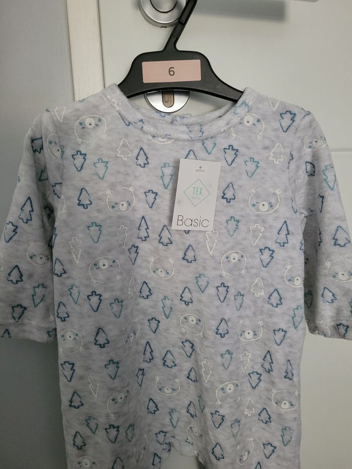 Neuf avec étiquette Pyjama grenouillère 6 mois déco sapin