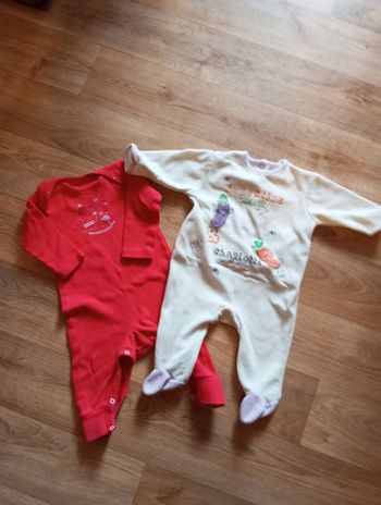 Lot 2 pijamas fille 6 mois