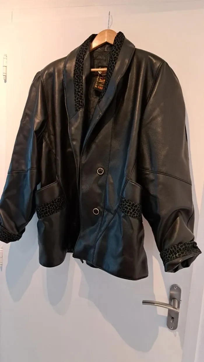 Veste en cuir noir, 46/48