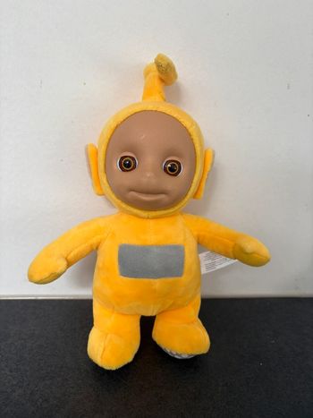 Peluche Teletubbies parlante douce jaune Laa Laa