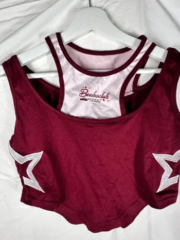 T-shirt rouge YesStyle