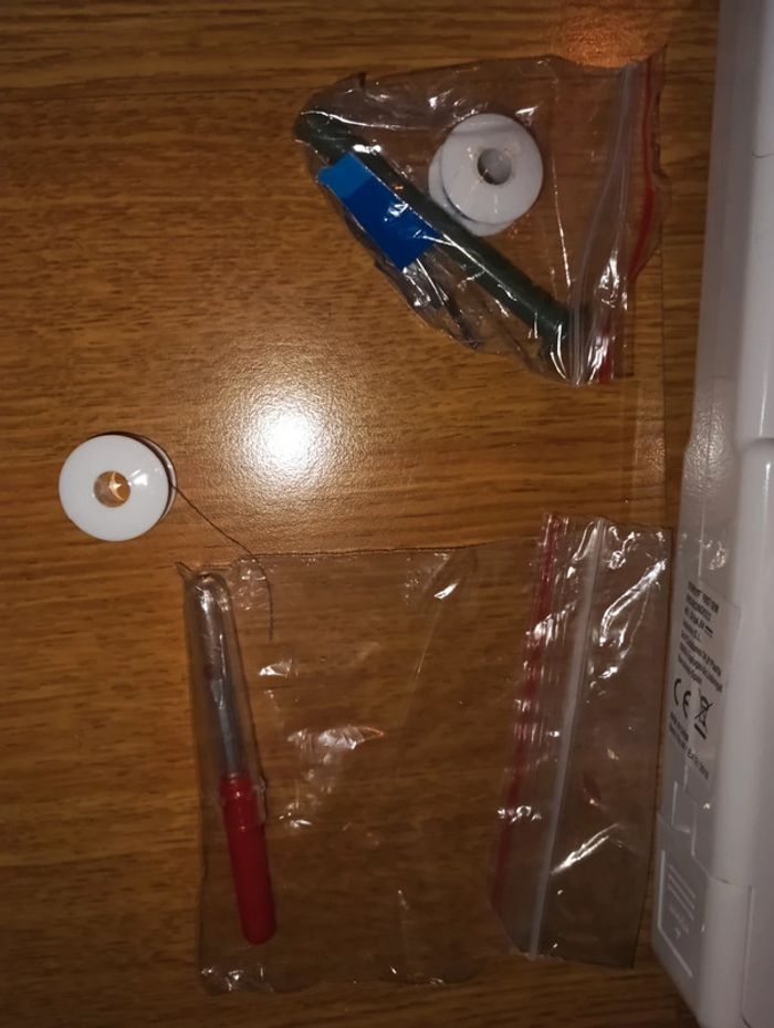 Petite machine à coudre marque starly - photo numéro 3