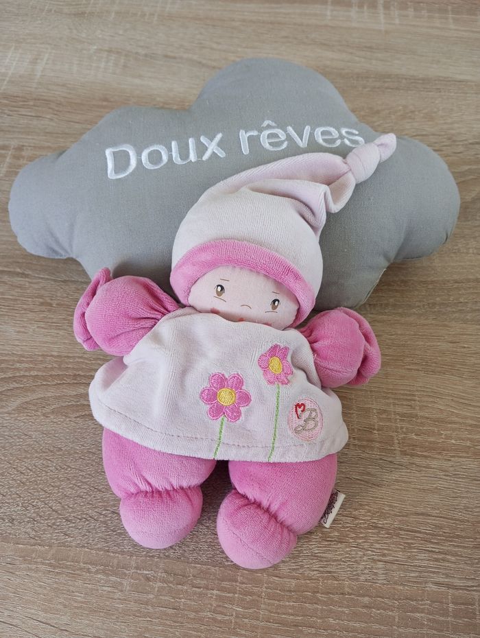 Doudou poupée