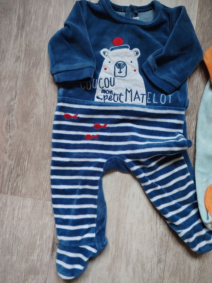 Lot pyjamas 1 mois - photo numéro 3