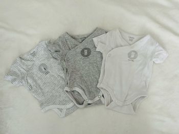 Lot de bodies manches courtes 1 mois