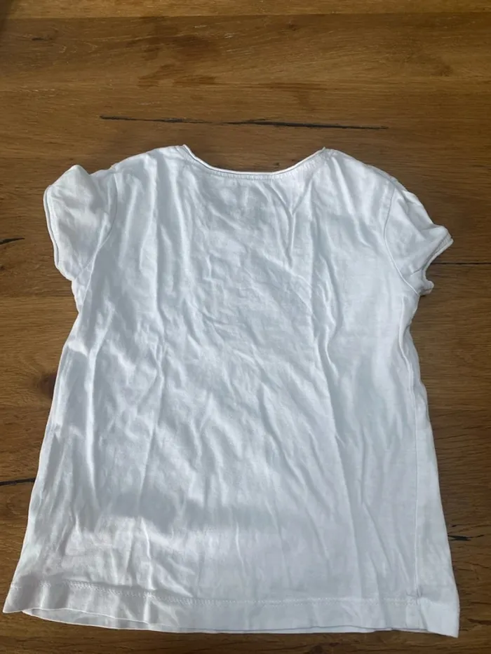 TEE shirt 5 /6 ans - photo numéro 3