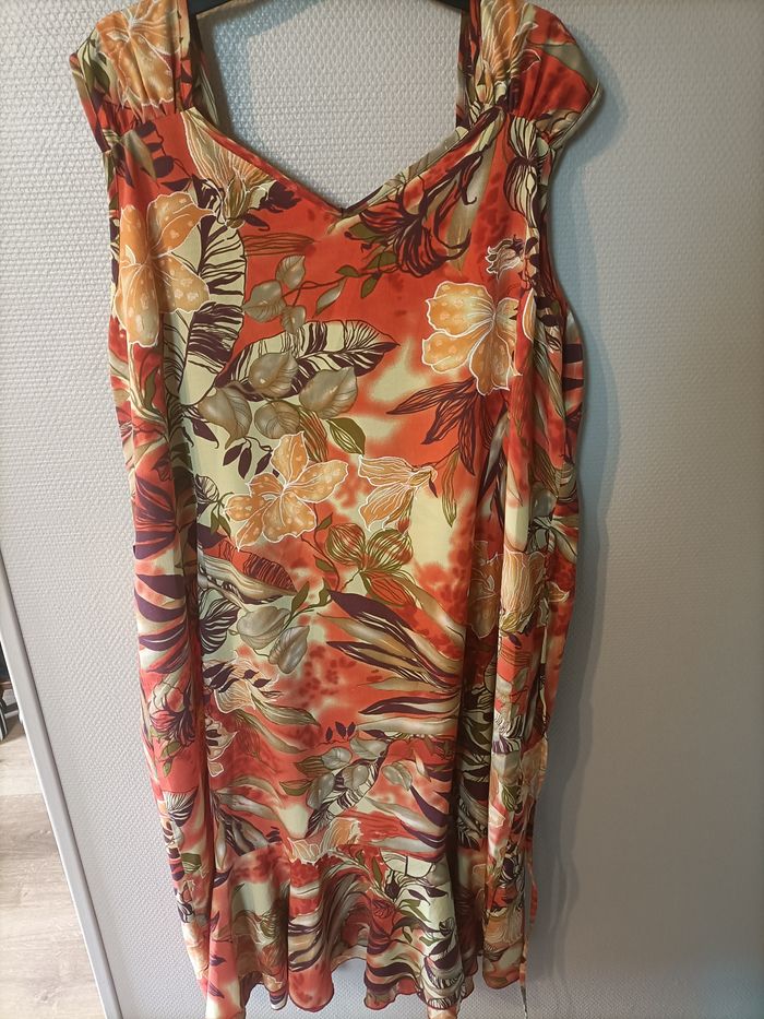 Robe fleuri mi longue orange - photo numéro 2