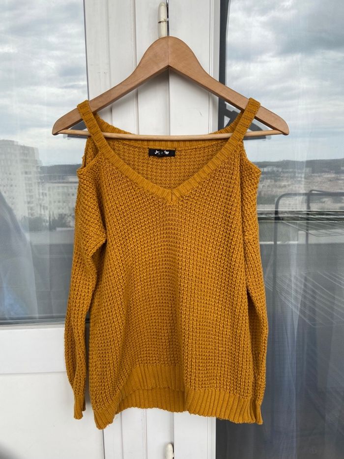 Pull jennyfer taille xs