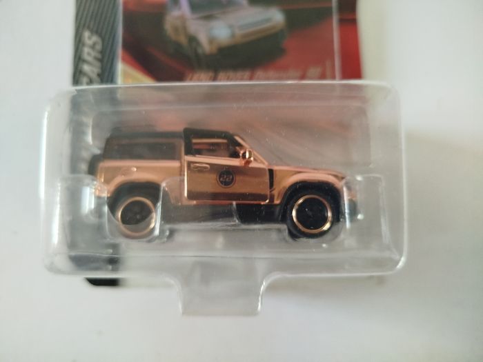 Majorette Land Rover Defender 90 Rose Gold Édition 2022 Série Prémium cars - photo numéro 2