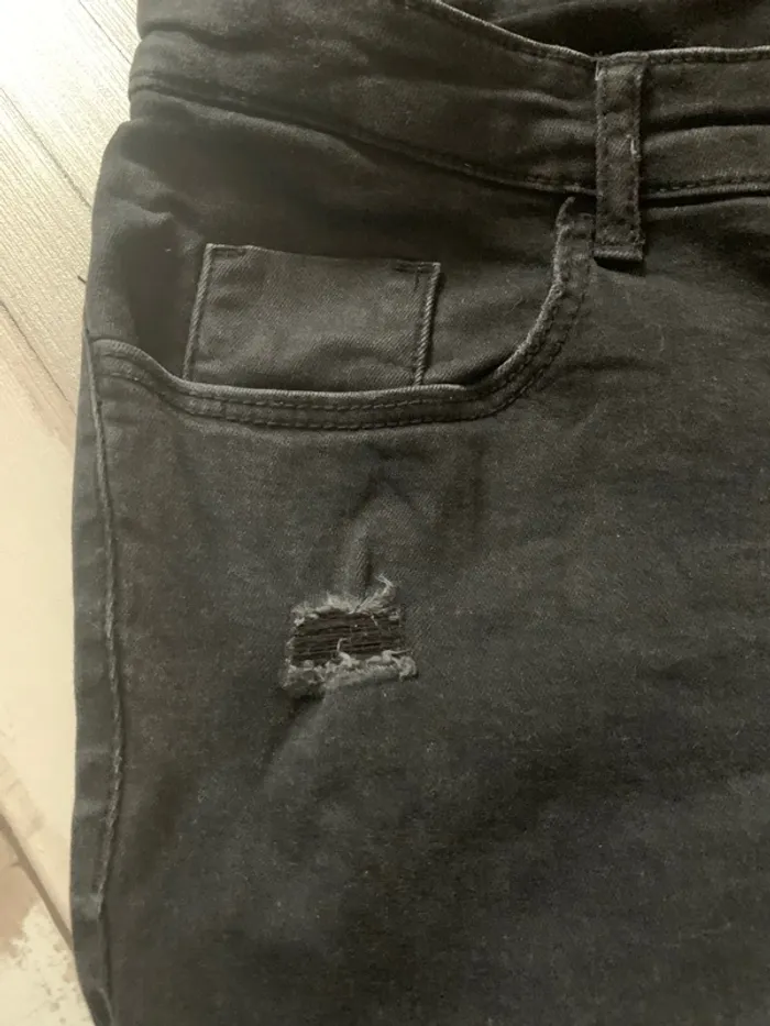 Jean slim noir de grossesse taille 38 - photo numéro 2