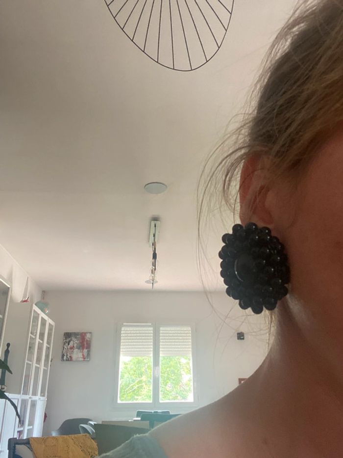 Boucles d’oreilles rondes vintage en perles noires - photo numéro 14