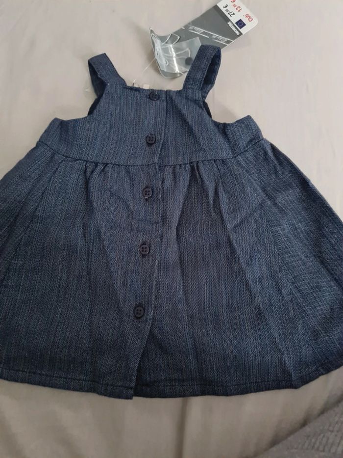 robe 1 mois - photo numéro 2
