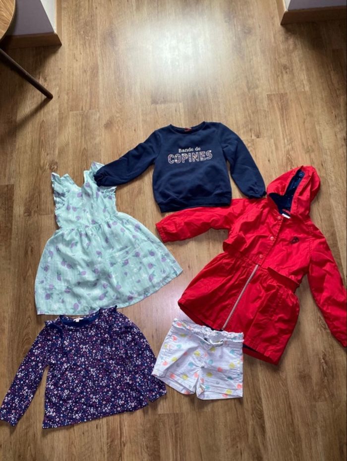 Lot de 5 pièces fille taille 6 ans