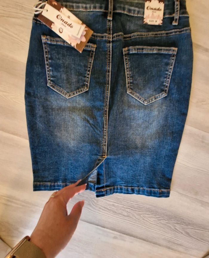 Jupe jean neuve - photo numéro 4