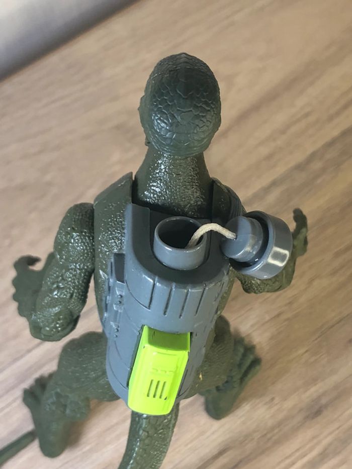 Figurine articulée action figure Spiderman le lezard, cracheur d’eau - photo numéro 4