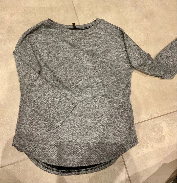 Pull gris