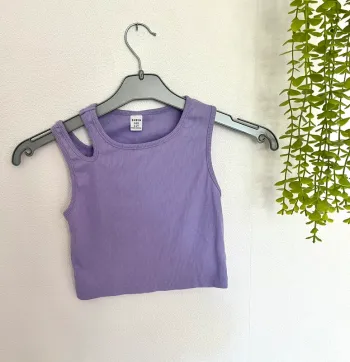 Très beau tops court pour petite fille