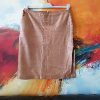 Jupe Armani jeans 100% cuir taille 38 neuve