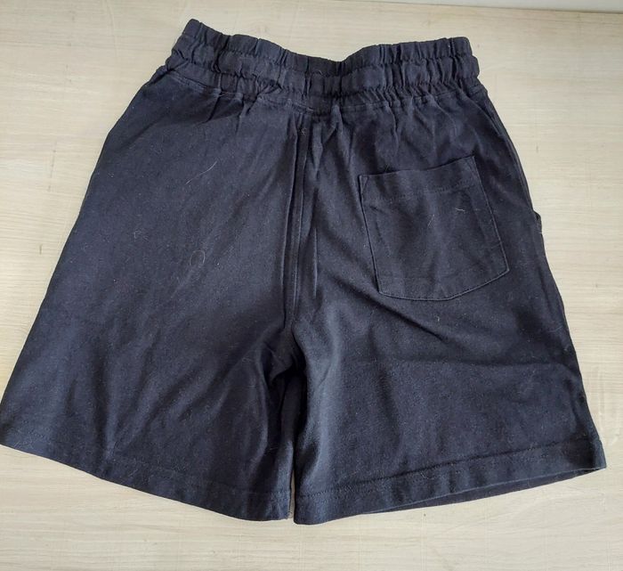 Short garçon 6/7ans écrit Boom - photo numéro 2