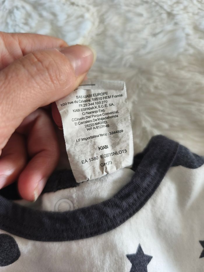 Pyjama blanc nuages et étoiles Kiabi taille 9 mois - photo numéro 2