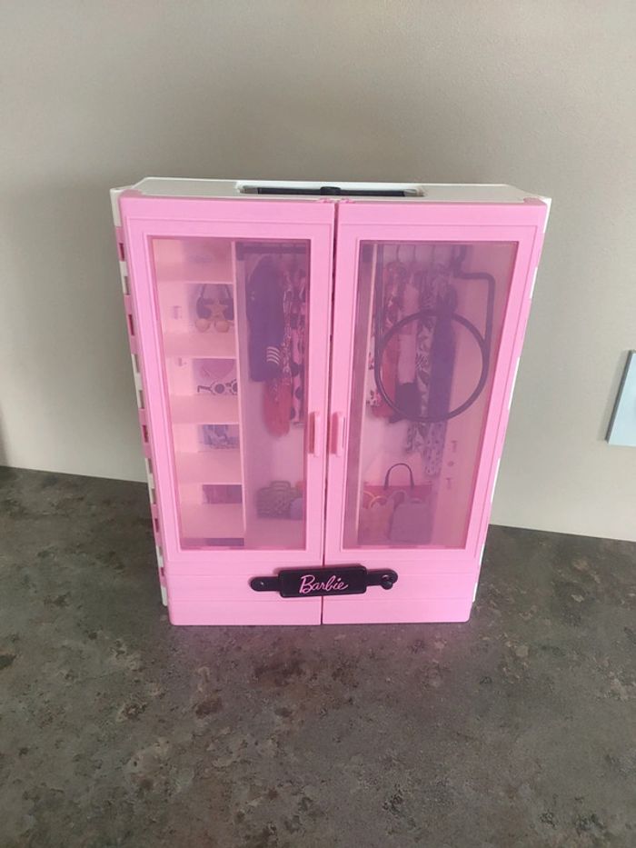 Dressing transportable