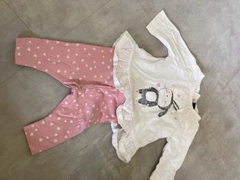 Ensemble pantalon tee shirt