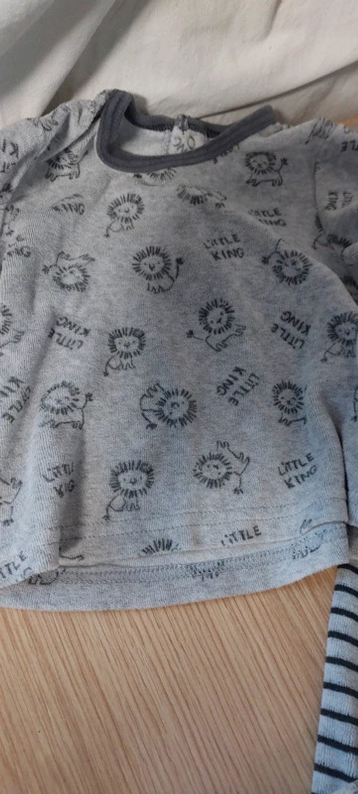 Lot de 2 pyjamas 12 mois - photo numéro 2