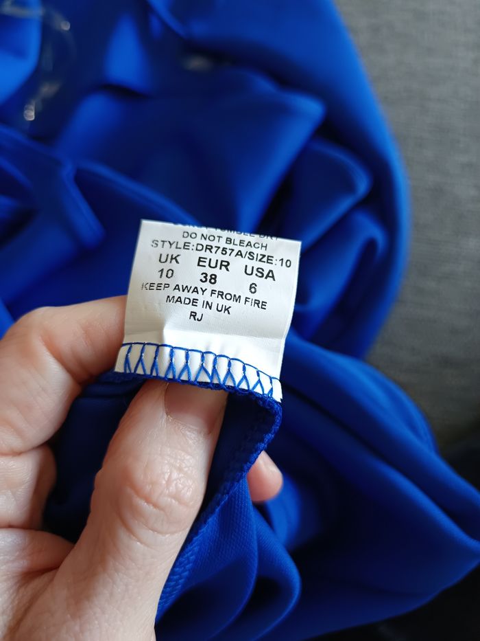 Robe dos nu neuve taille 38 - photo numéro 3
