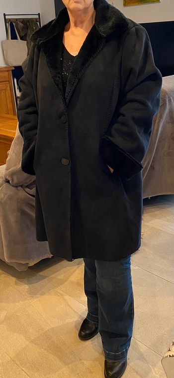 Manteau long fausse fourrure
