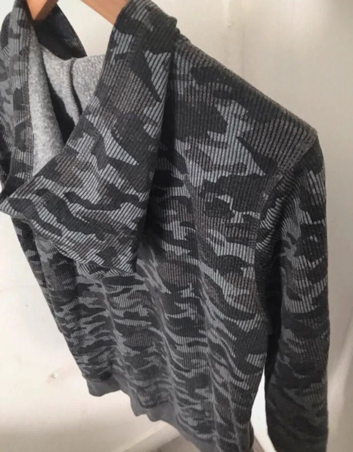 Sweat à capuche Marque LH neuf sans étiquette taille S - photo numéro 18
