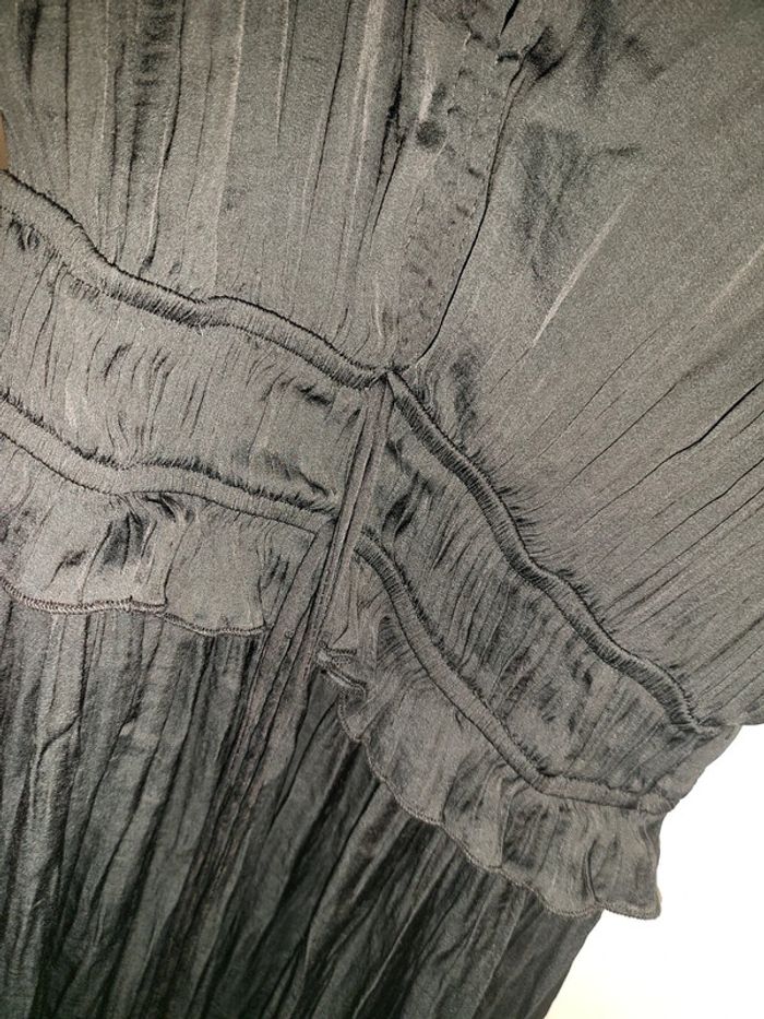 Jolie robe satinee - photo numéro 4