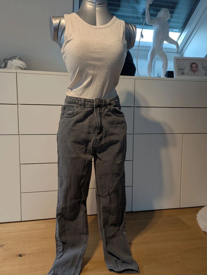 Jean redial