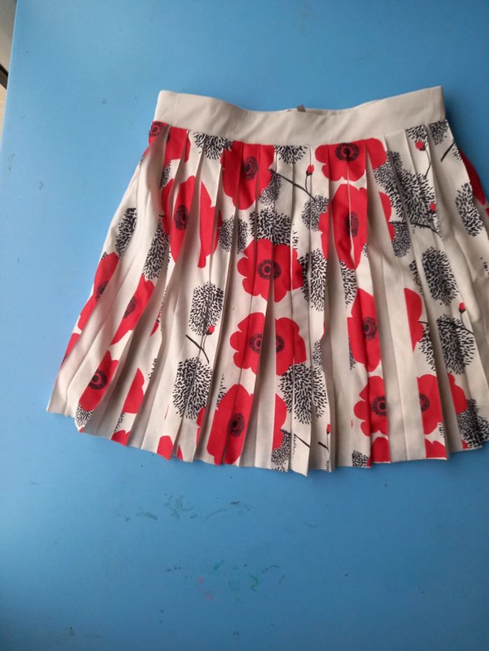 Jupe 6 ans orchestra très bon état - photo numéro 2