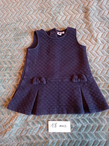 Robe molletonnée bleue marine