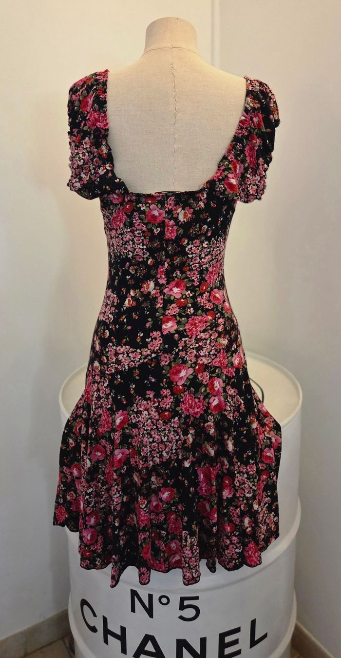 Robe Patrice Bréal Made in France 🌸 – fleurie noire et rose – coupe fluide – excellent état - photo numéro 5