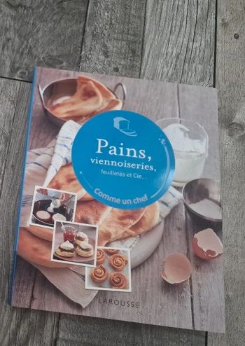 Livre cuisine pain viennoiseries