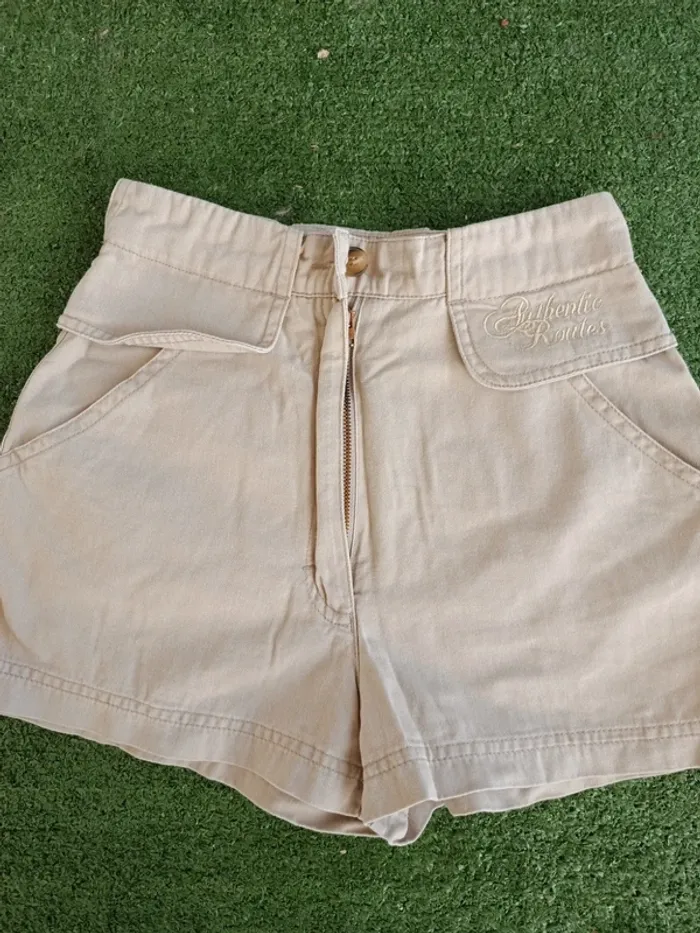 Short court taille en coton beige vintage Authentic Routes taille 34 - photo numéro 2