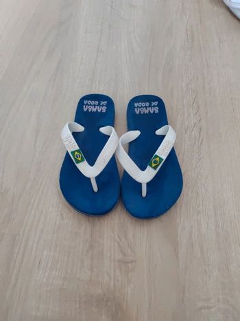 Tongs pieds taille 27