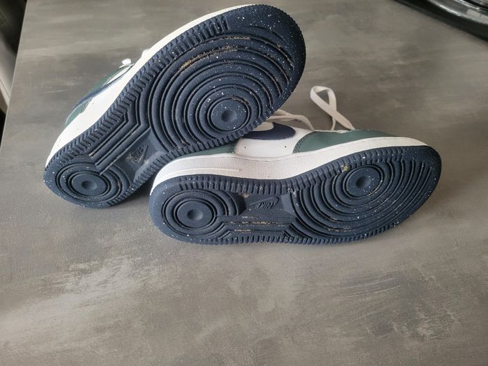 Basket Nike Air Force 1 T. 35 - photo numéro 4
