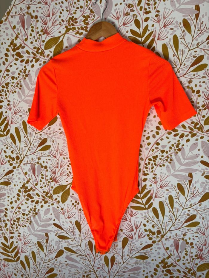 Body orange fluo - photo numéro 4
