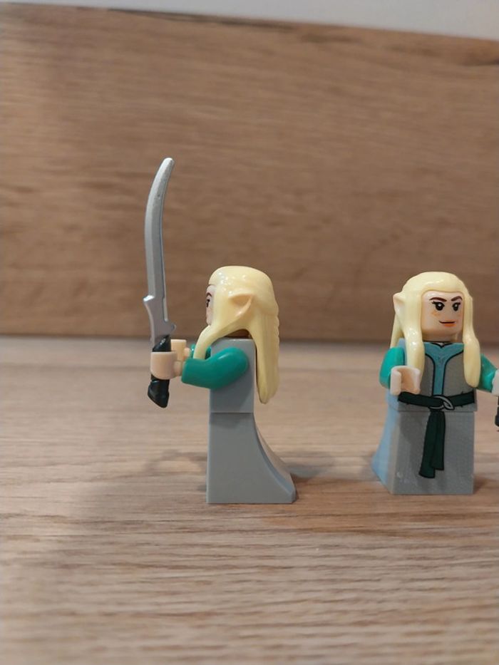 Figurines type lego 2 guerriers elfes seigneur des anneaux - photo numéro 3