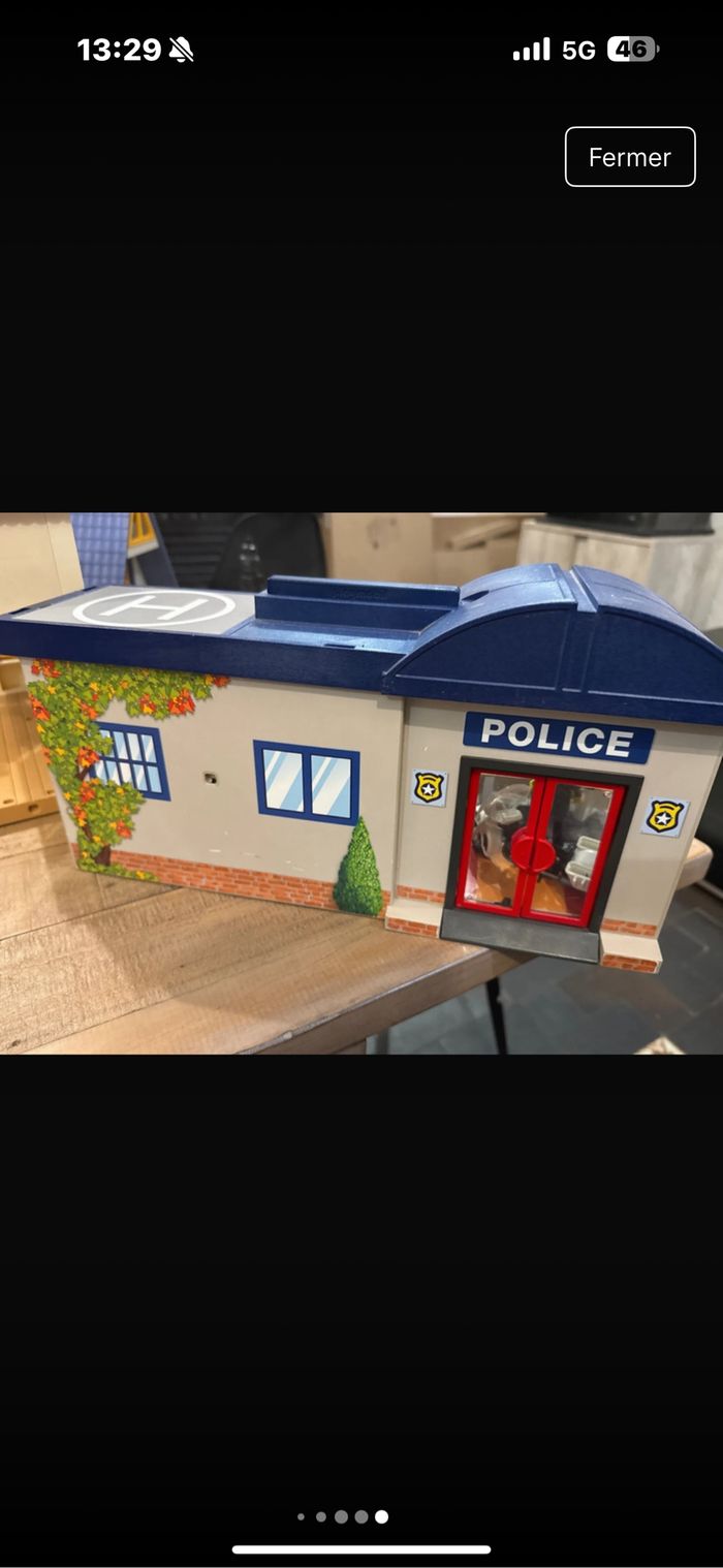 Poste de police, Playmobil et chalet - photo numéro 2