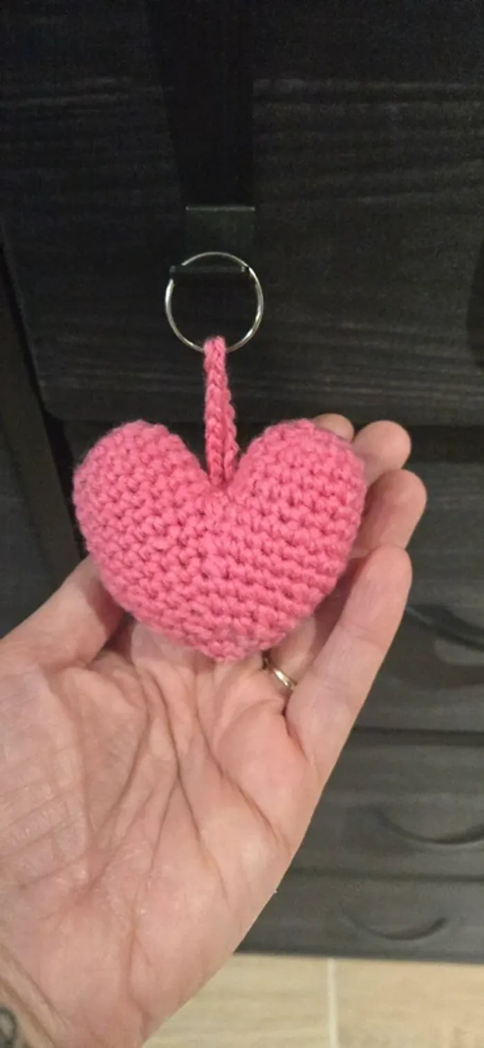 Porte clef cœur fushia neuf - photo numéro 3