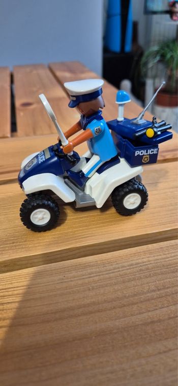 Quad police Playmobil