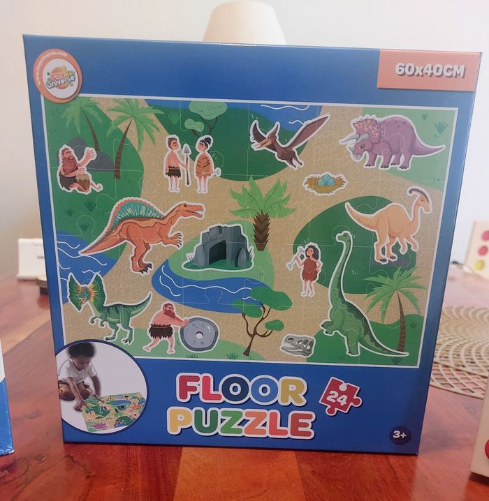 Puzzles 24 pièces "Dinosaures" et "Le monde de Némo" - photo numéro 2