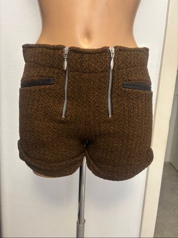 Short neuf